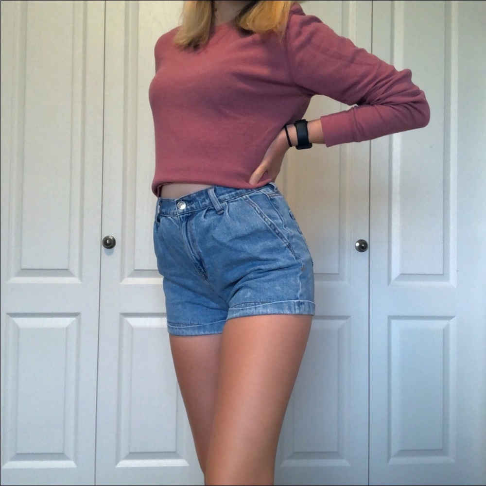 American Eagle Mom Jean Shorts